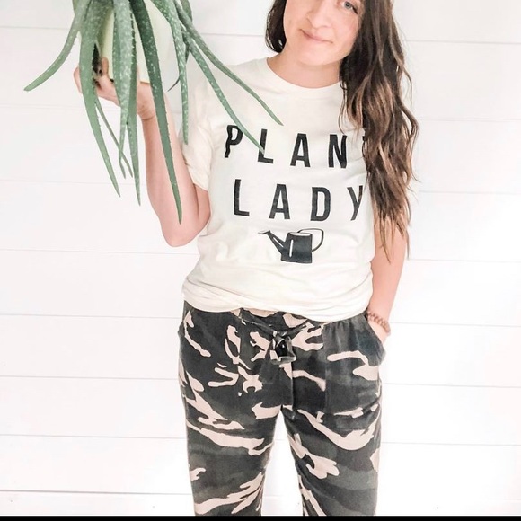 easel Shoes - TEMP PRICE DROP Easel Brand Camo Joggers